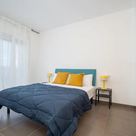 Jouvacations Ripolles Figueres-vilafant فيلة Vilafant